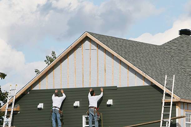 Professional Siding Replacement technician working in Monmouth Junction, NJ